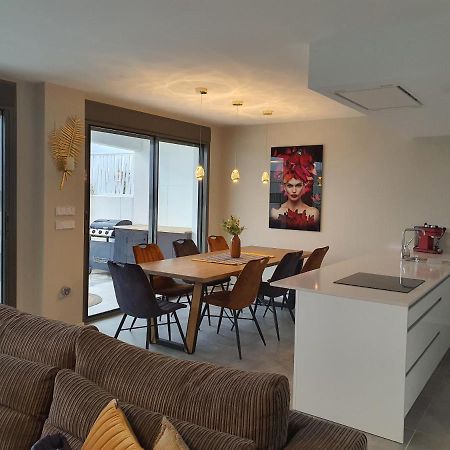 פינסטראט Pool & Snooker Villa מראה חיצוני תמונה